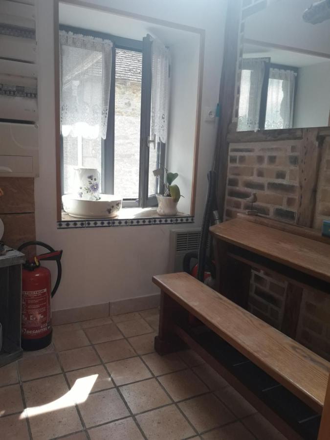 Fee Maison With Love Appartement Cuissai Buitenkant foto