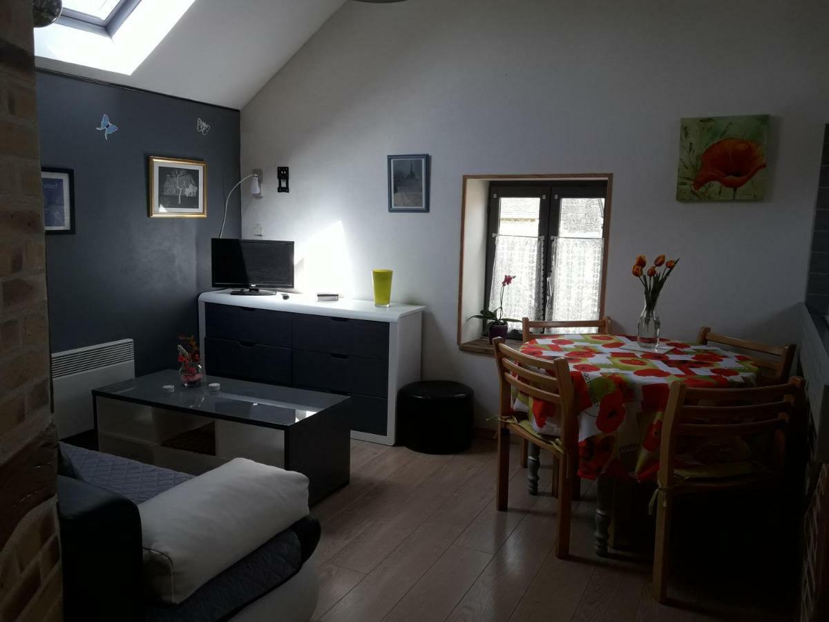 Fee Maison With Love Appartement Cuissai Buitenkant foto